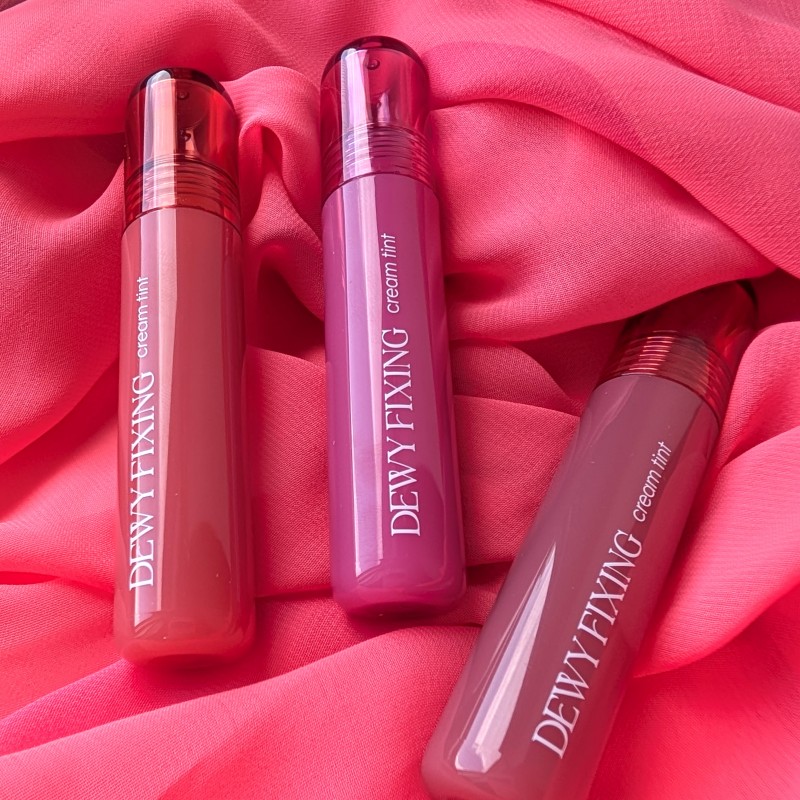 Тинт-бальзам для губ Derma Factory DEWY FIXING CREAM TINT
