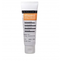 Антиоксидантний бар’єрний крем Derma Factory Vitamin E Vital Cream