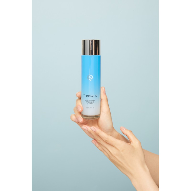 TERRAZEN Aqua Recharge Treatment Essence інтенсивно зволожуюча есенція з гіалуроновим комплексом