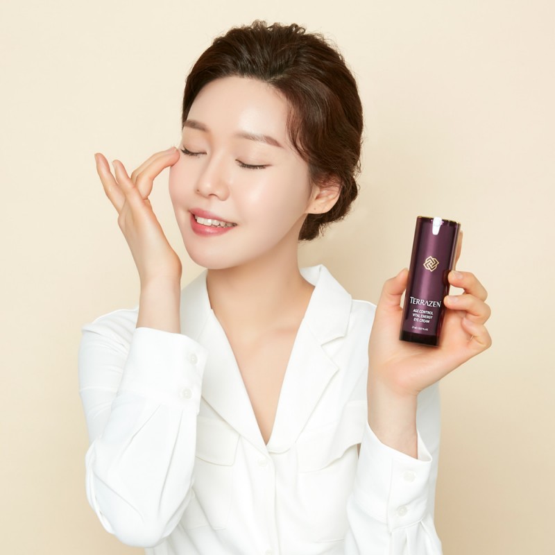 TERRAZEN Age Control Vital Energy Eye Cream антивіковий крем для шкіри навколо очей, 17 мл